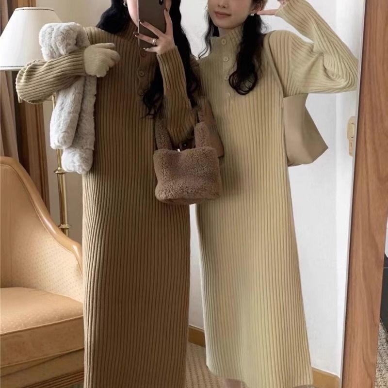 針織長裙連衣裙女時髦寬松簡約減齡中長款半高領百搭休閒過膝長裙秋季【倪醬】