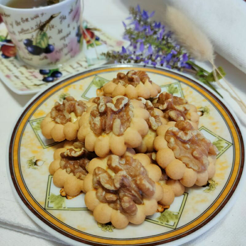 【BakerShop 貝克夏】花樣核桃堅果手工餅乾 || 袋裝200克，約25片 1