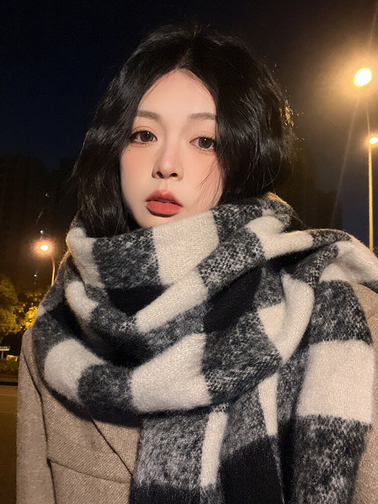 黑白格子圍巾女冬季高階感2023新款海馬毛韓版情侶保暖加厚圍脖男