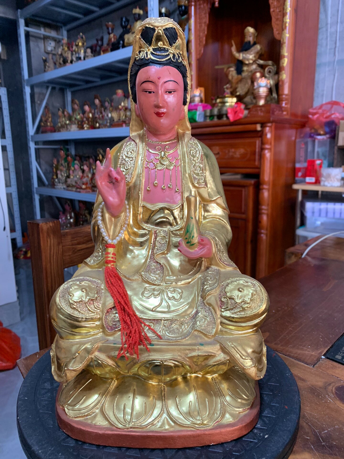 結緣老木雕佛像擺飾，觀音菩薩，高32釐米，閩南漆線雕工藝，香