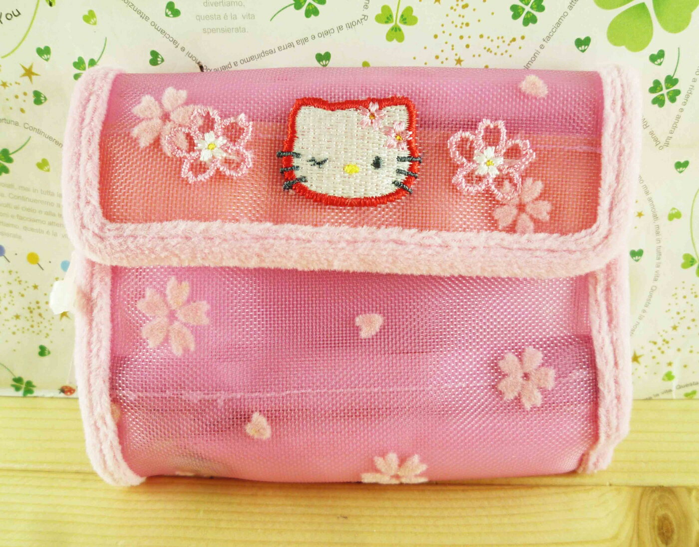 【震撼精品百貨】Hello Kitty 凱蒂貓-拉鍊零錢包-粉櫻花 震撼日式精品百貨