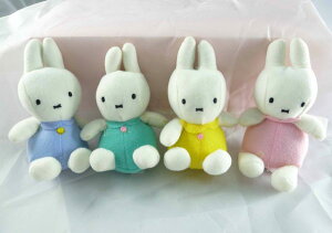 【震撼精品百貨】Miffy 米菲兔米飛兔 玩偶吊飾 藍、綠、黃、粉 震撼日式精品百貨