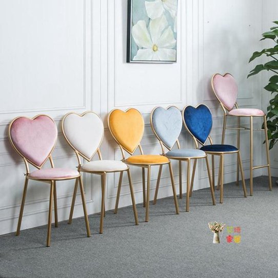 餐椅 北歐創意心形椅鐵藝餐椅美甲咖啡休閒椅金色梳妝臺椅簡約絨布椅子T 5色 交換禮物全館免運