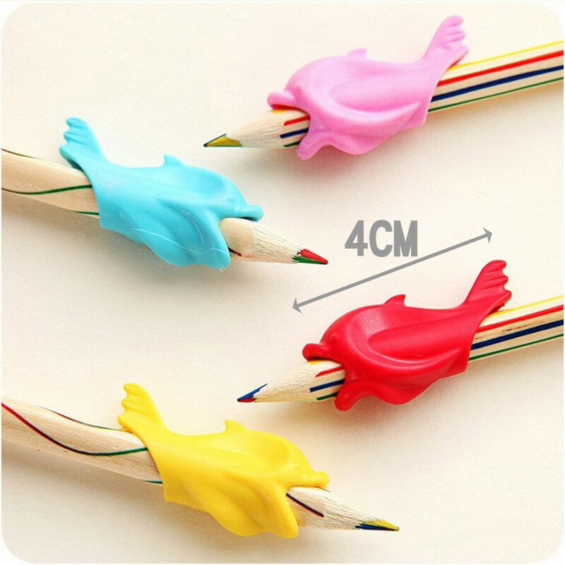 握筆器【E030】台灣出貨 居家 握筆矯正器 練習器 學寫字 鉛筆 寫字 筆套 寫字用品 矽膠小魚握筆器 5