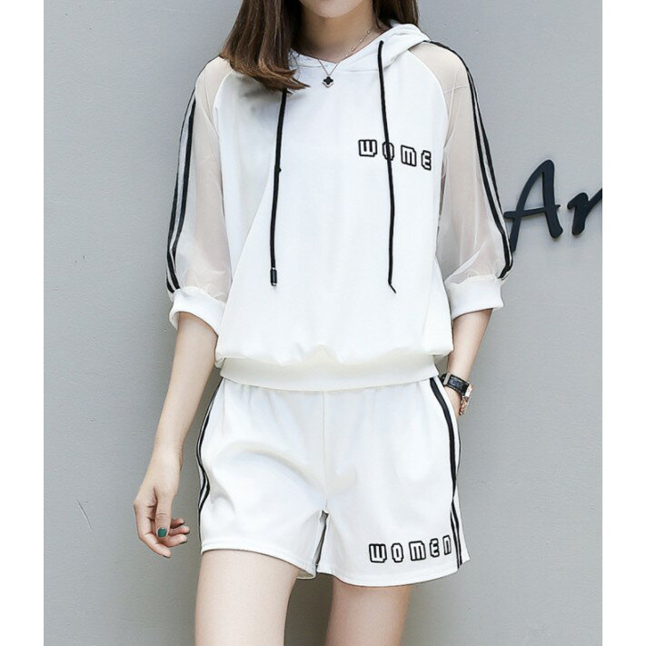中大尺碼女裝 韓版寬鬆五分袖連帽休閒運動套裝 女短褲 兩件套 連帽T恤+短褲 櫻桃嚴選