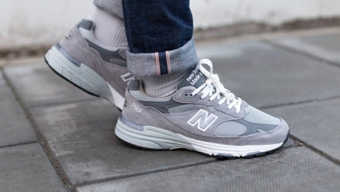 日本海外代購】New Balance 993 NB 元祖灰灰色皮革灰白反光麂皮慢跑