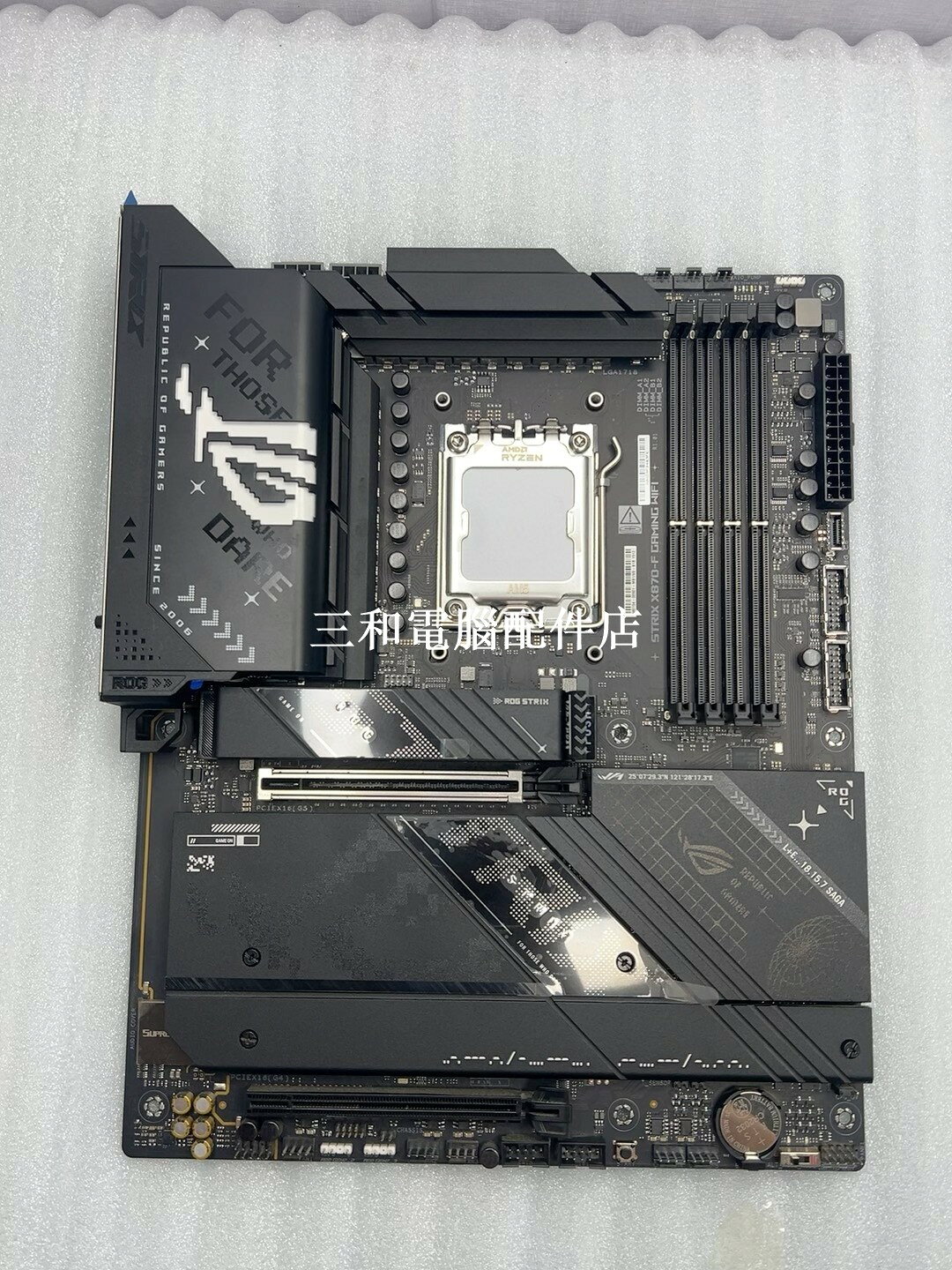 華碩 ROG STRIX X870-F GAMING WIFI 主機板 超棒實拍 所見即所得 遊戲高效能 成色全新 值得擁有