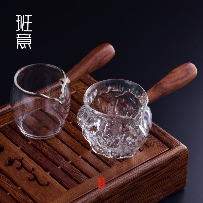 耐熱加厚玻璃公道杯實木側把錘紋公杯分茶器大號帶把茶海功夫茶具1入