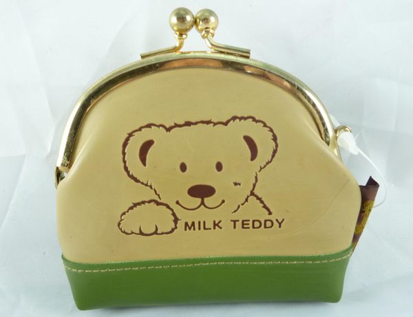 【震撼精品百貨】MILK TEDDY 泰迪熊 皮製零錢包 米&綠 震撼日式精品百貨
