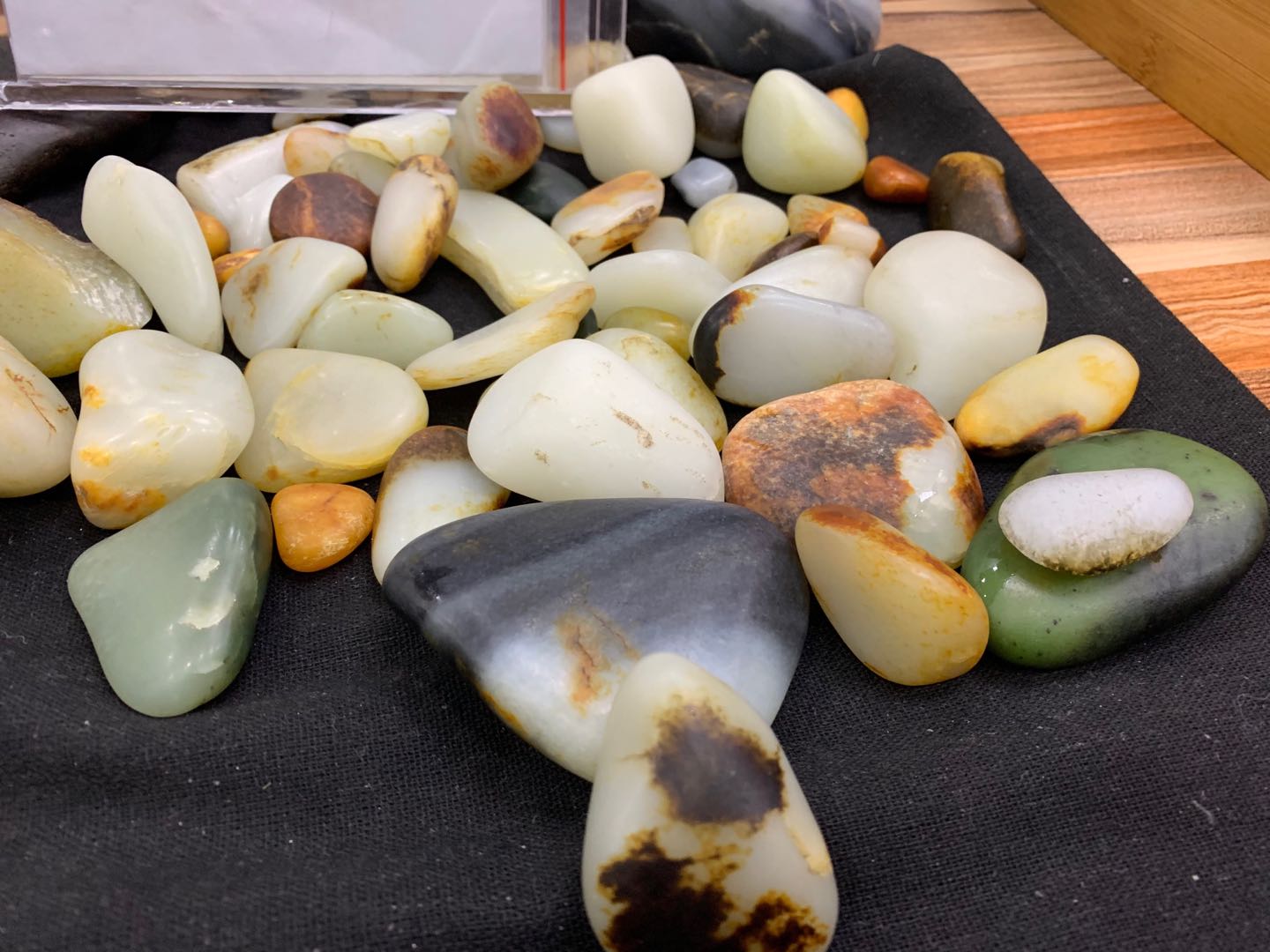 老常說玉】新疆和田玉原石籽料天然玉石小籽（運費） | 協貿國際日用品