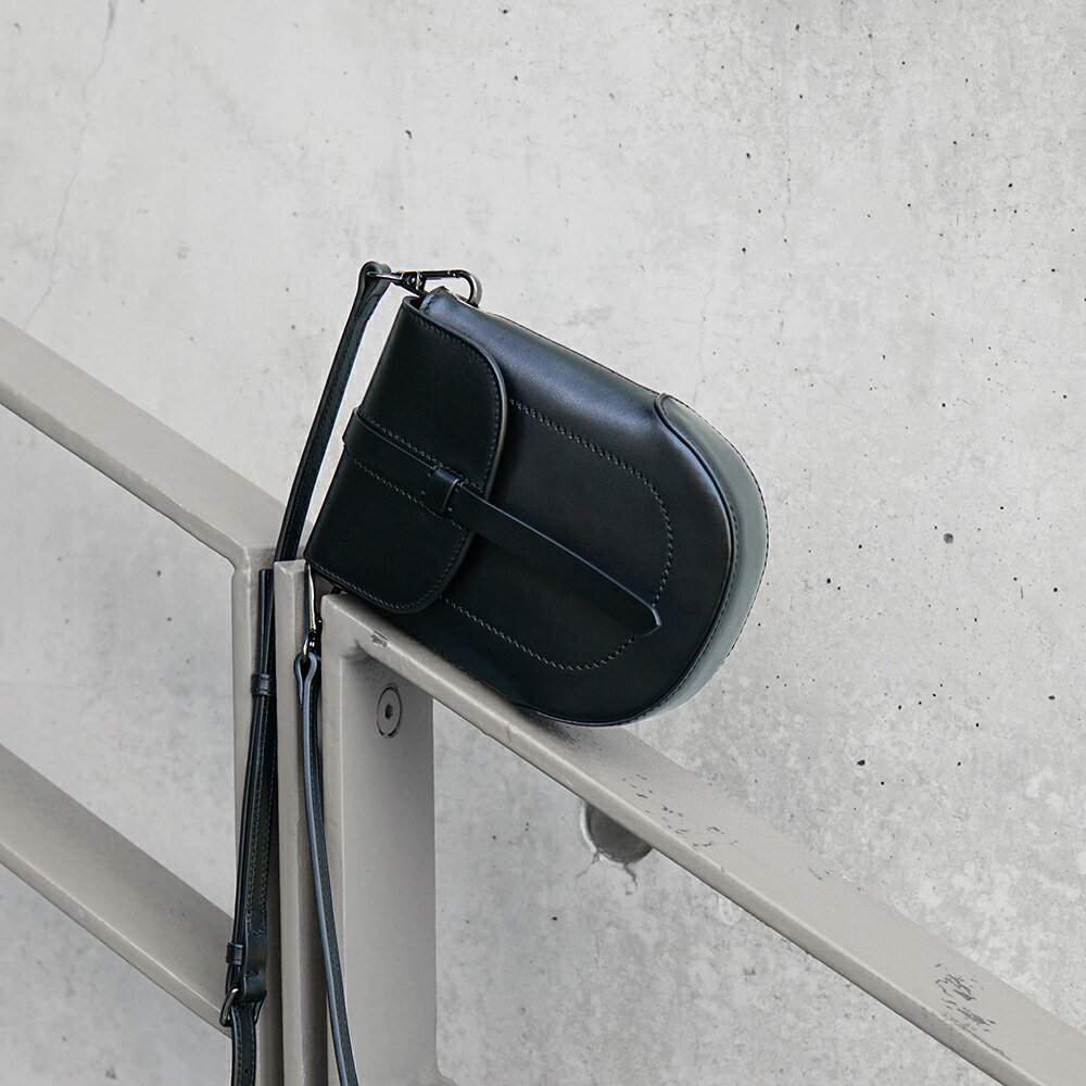 Mini Eraser Shoulder Bag 迷你圓弧隨身包 ◆ 手機包/側背包/小包 4