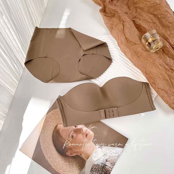 ANNAS 強力托高防滑無痕內衣套裝 一字領 肩帶可拆 不滑落 厚墊胸罩 無鋼圈 平口 無肩帶 7