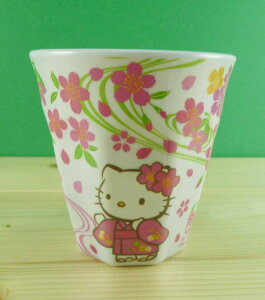 【震撼精品百貨】Hello Kitty 凱蒂貓 杯子 白和服 震撼日式精品百貨
