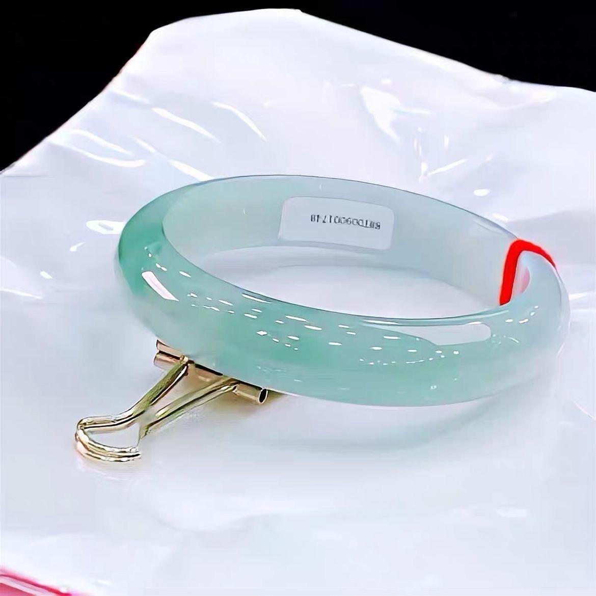 【現貨】飄綠翡翠手鐲冰種淺綠玉手鐲女飄花陽綠翡翠處理玉鐲子晴綠手鐲【北歐家居生活】