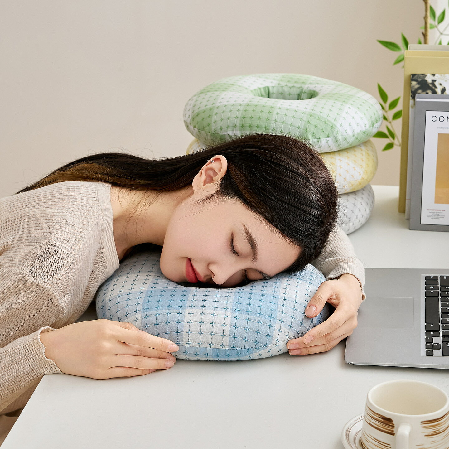 洞洞蕎麥殼枕頭護頸椎趴睡眠枕頭學生午睡休息專用居家辦公室枕芯