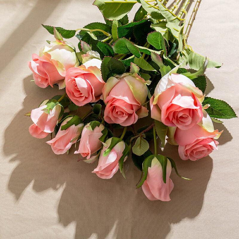 現代簡約玫瑰花束仿真花餐桌花藝擺件假花仿真花家居客廳室內裝飾