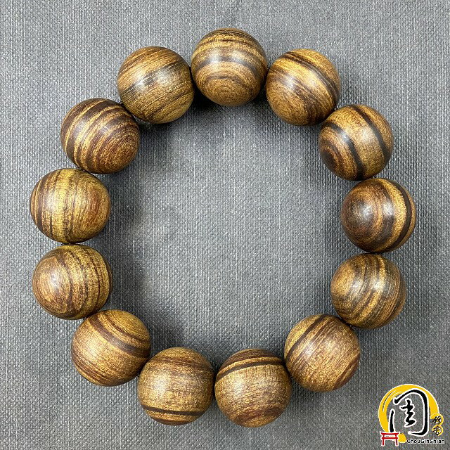 沉水~台灣肖楠手珠【周錦香】16mm*13顆 約30g【入水即沉】【特惠$3588】梢楠 佛珠 檀香 念珠 手串