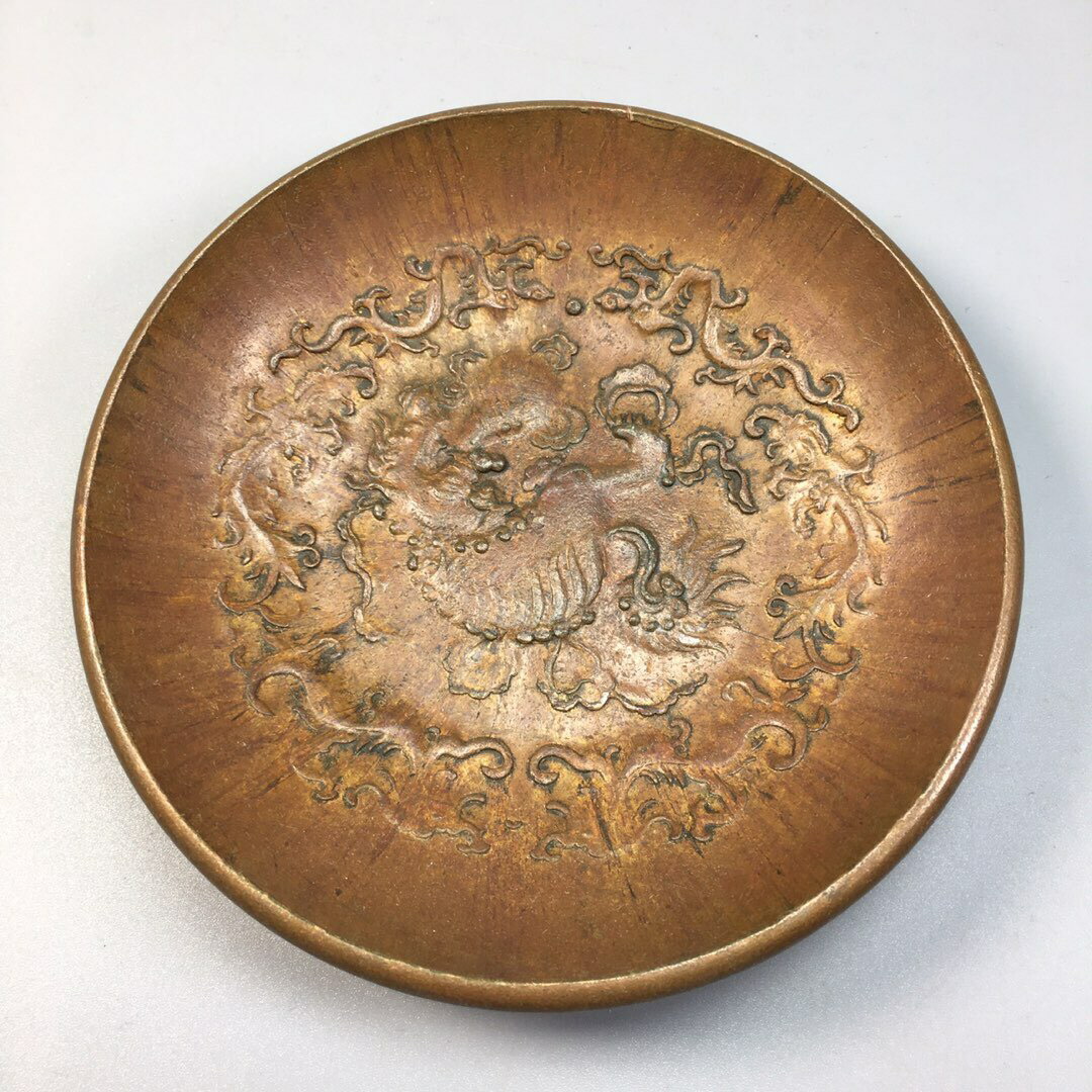 日本網紅古玩古董雜項黃銅浮雕乾隆御制用瑞獸圖小盤裝飾擺件老銅