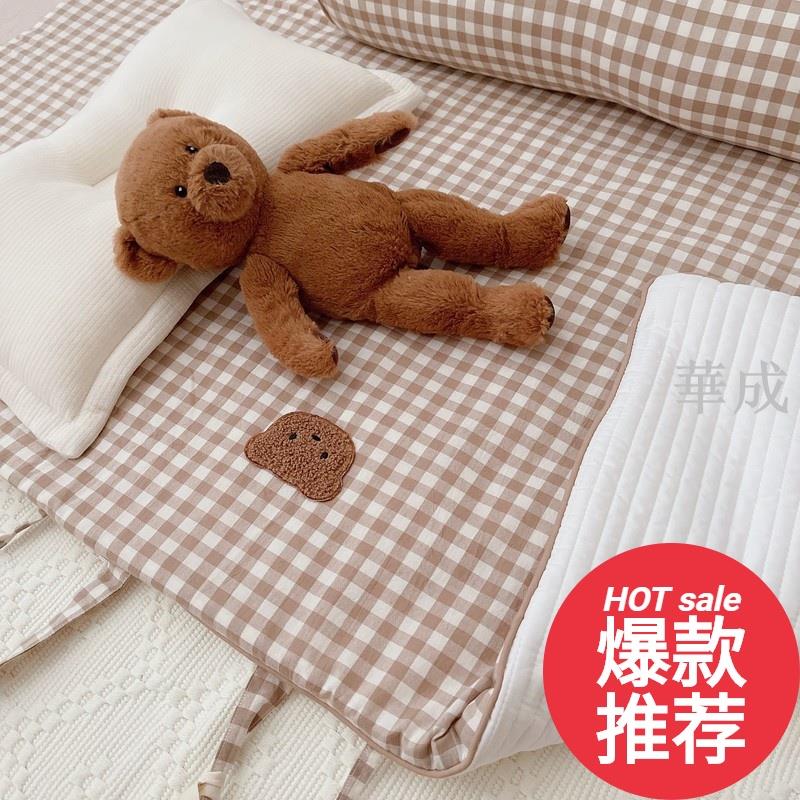 限時特惠 ins韓國格子小熊仔純棉60支熊熊便攜式手提墊子 寶寶床墊幼兒園午睡床墊 容易清洗純棉舒適