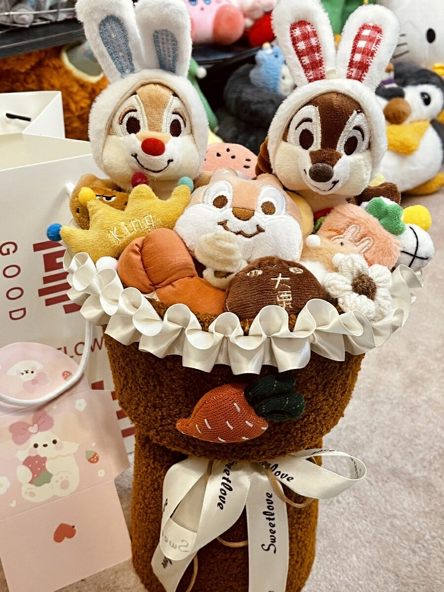 迪士尼奇奇蒂蒂松鼠玩偶花束生日禮品物女生畢業娃娃手捧花情人節