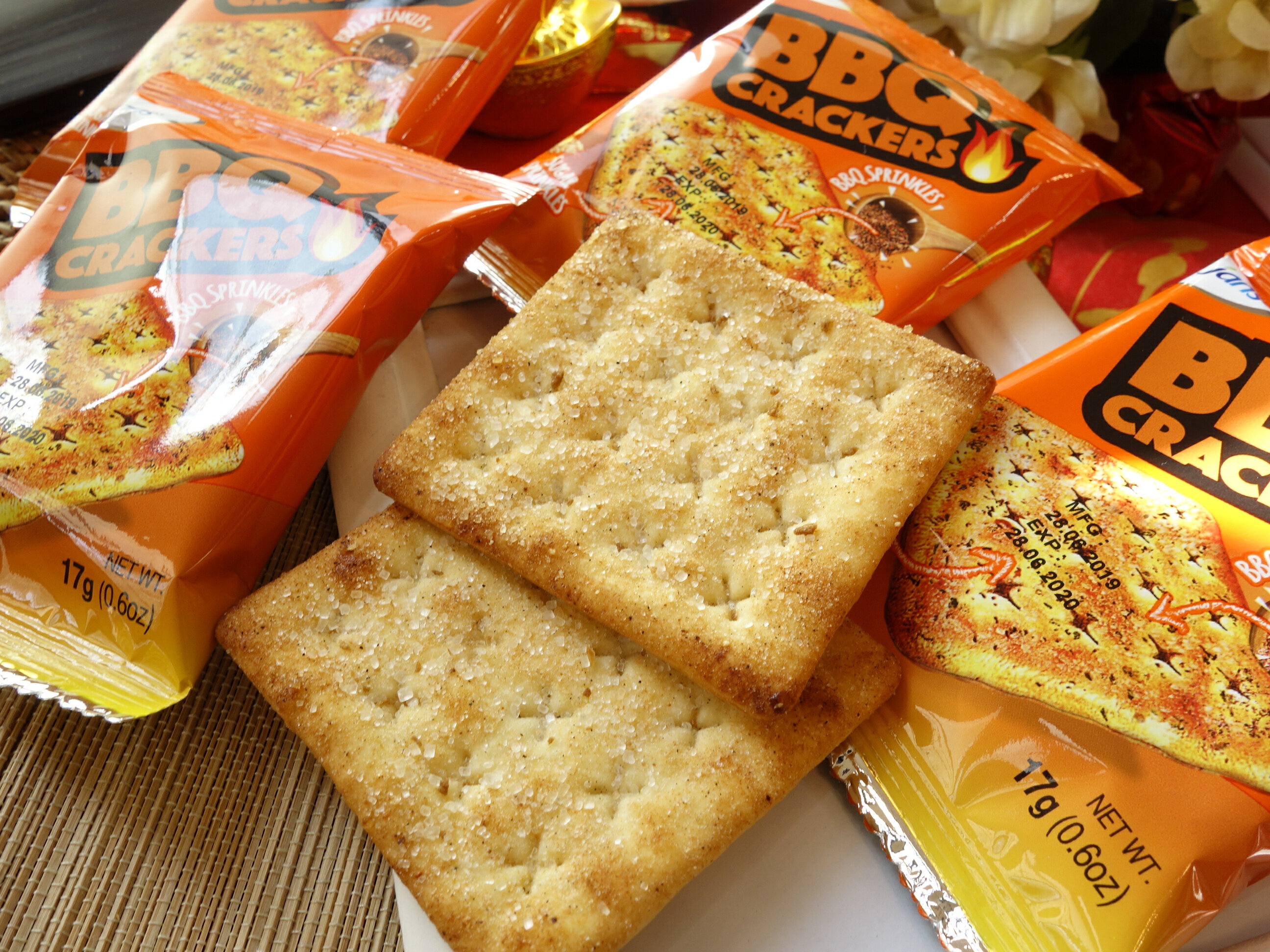 【野味食品】OKASHI厚燒BBQ脆餅(全素,17g/包,燒烤蘇打餅乾,烤肉蘇打餅)(桃園實體店面出貨) 2