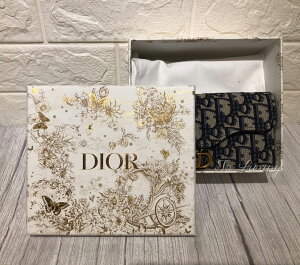 【Dior】SADDLE LOTUS蓮花馬鞍短夾 / 預購｜指定卡滿5千回饋10%