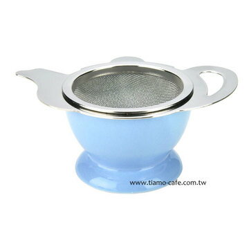 金時代書香咖啡 CafeDe Tiamo 茶壺造型不鏽鋼杓形濾網組 (附陶瓷底座) HG2818B