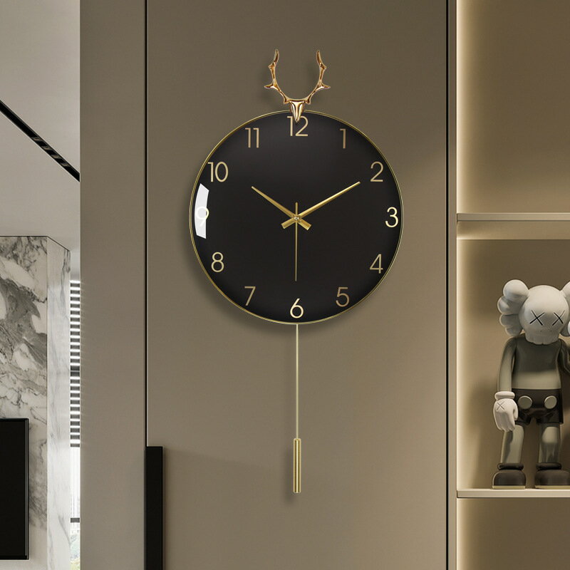 北歐輕奢鋁合金掛鐘客廳掛墻石英鐘 現代簡約靜音免打孔時鐘
