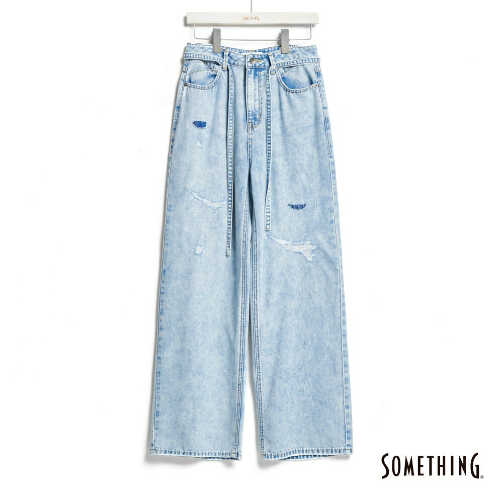 SOMETHING 女款 破損補釘丹寧中直褲 (漂淺藍)