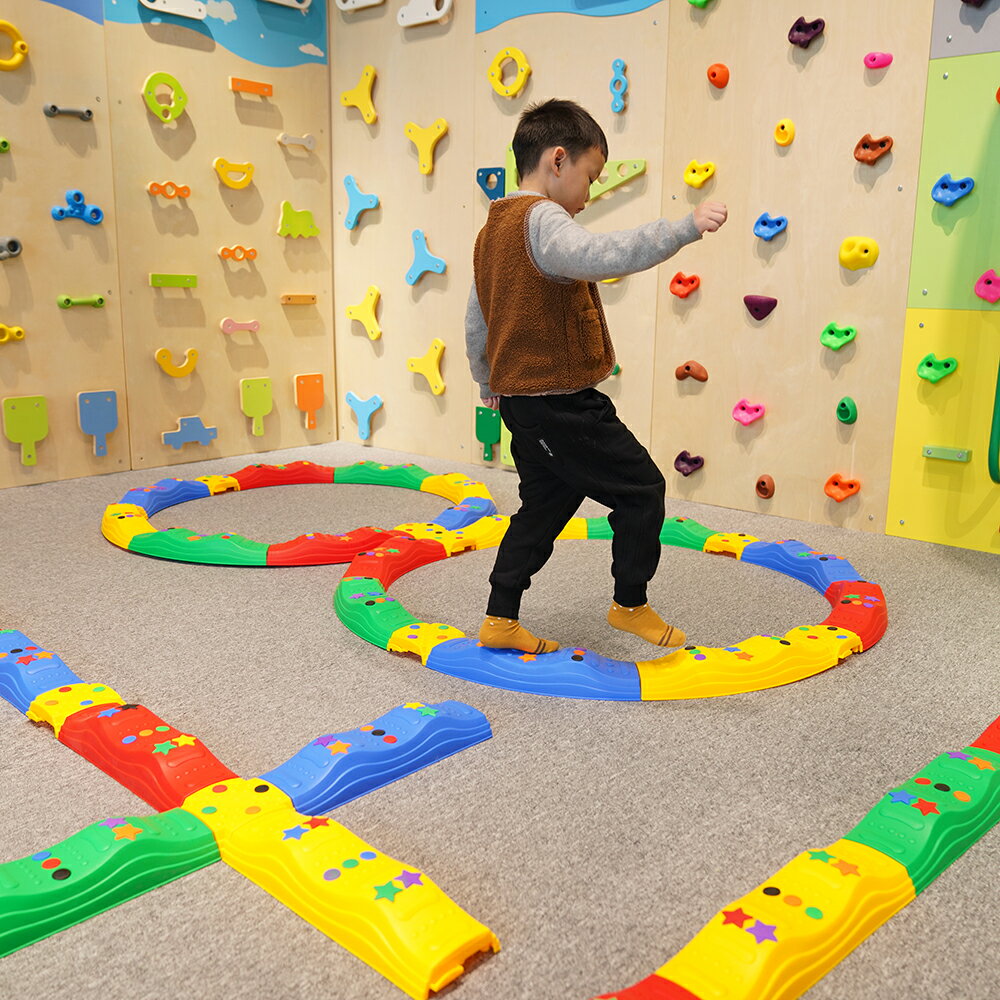 免運+開發票 觸覺板家用兒童感統前庭覺訓練器材運動玩具幼兒園平衡獨木橋步道