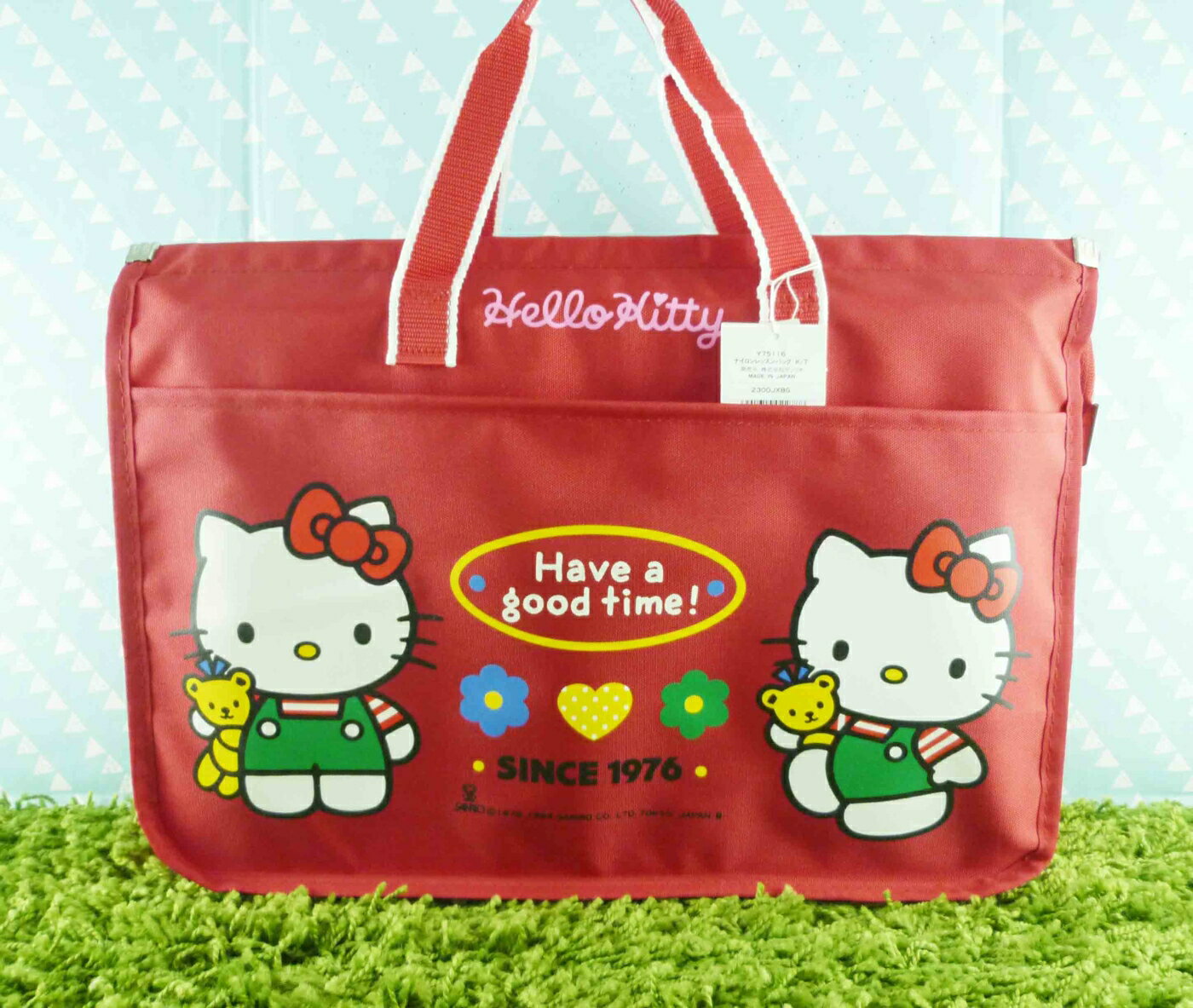 【震撼精品百貨】Hello Kitty 凱蒂貓 提袋 抱熊熊【共1款】 震撼日式精品百貨