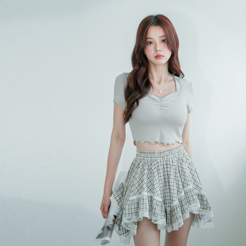 ★限時下殺$399★MIUSTAR胸抓褶可拆乳膠杯墊內胸托木耳捲邊襬羅紋短版上衣(共4色)0610預購【NR1409】