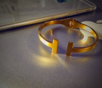 鋼鈦 金手環  土豪 金項鍊 也有喔  潮流手環  不退色 不過敏 銀 簡約單品
