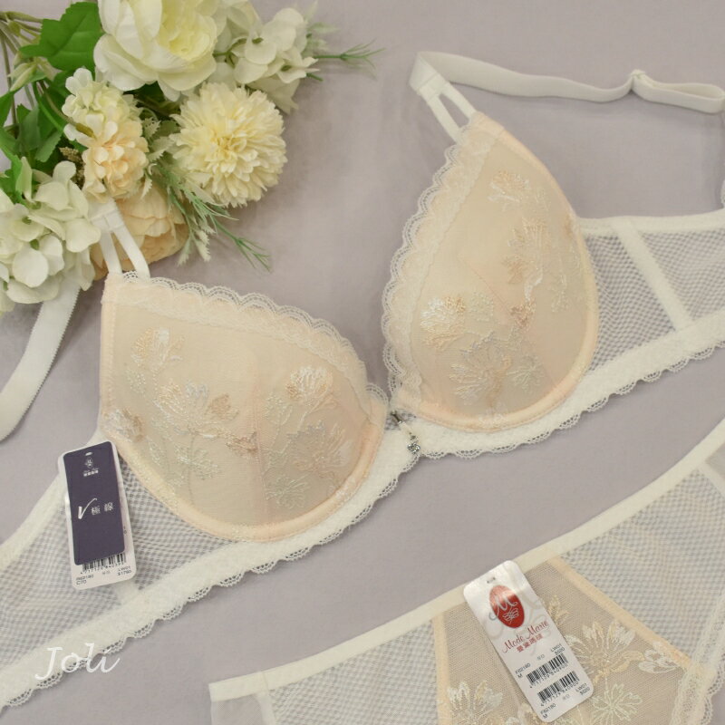 曼黛瑪璉 新品現貨 V極線 R62180【B-E罩杯】牙白LW 內衣-喬妮內衣專賣
