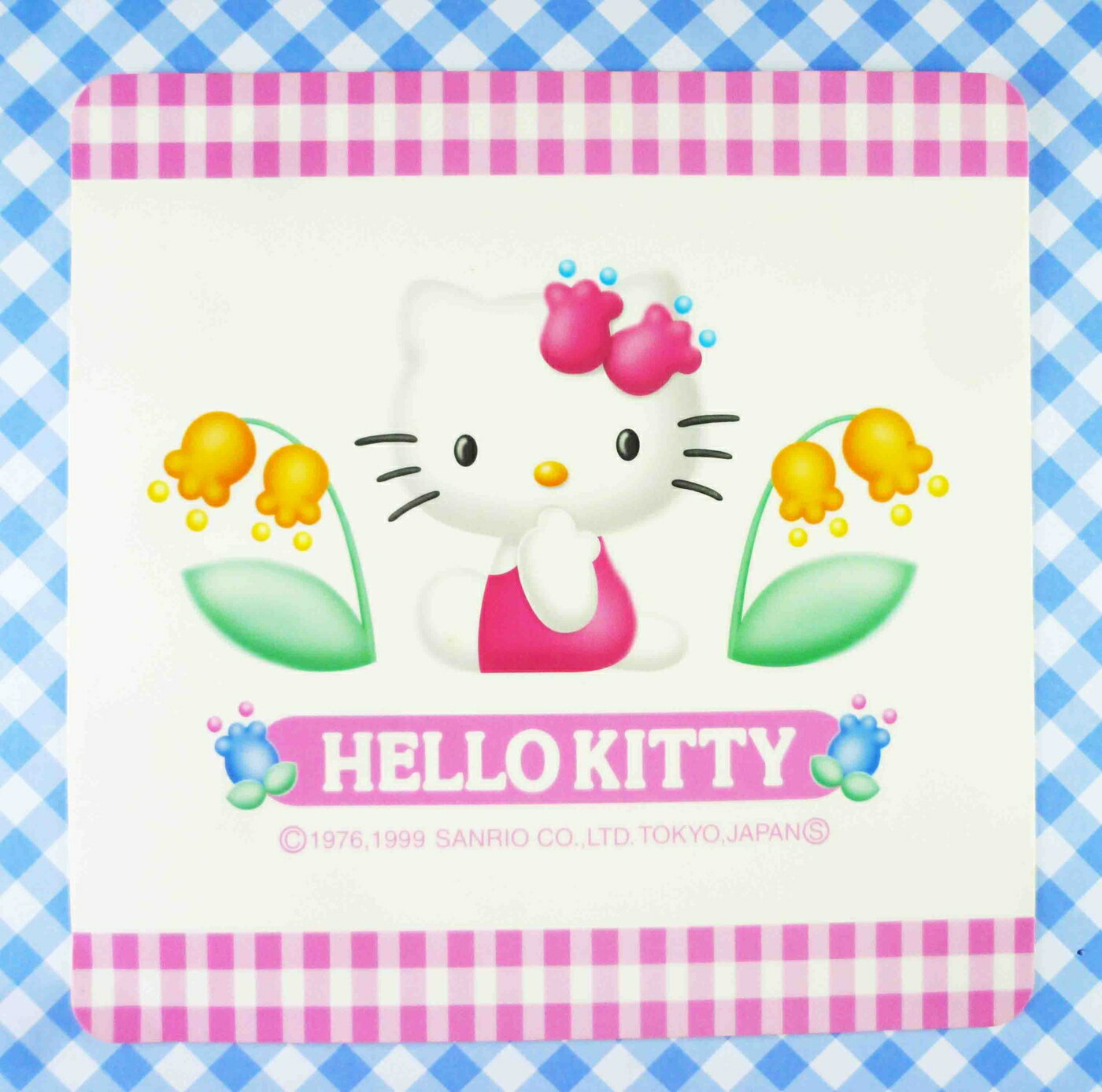 【震撼精品百貨】Hello Kitty 凱蒂貓 貼紙-金香側坐 震撼日式精品百貨