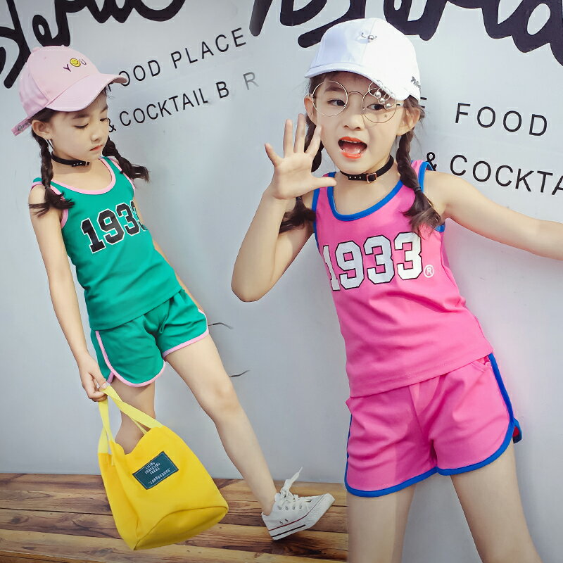 女童套裝運動韓版時尚寶寶夏裝兒童背心短褲小女孩休閑洋氣兩件。