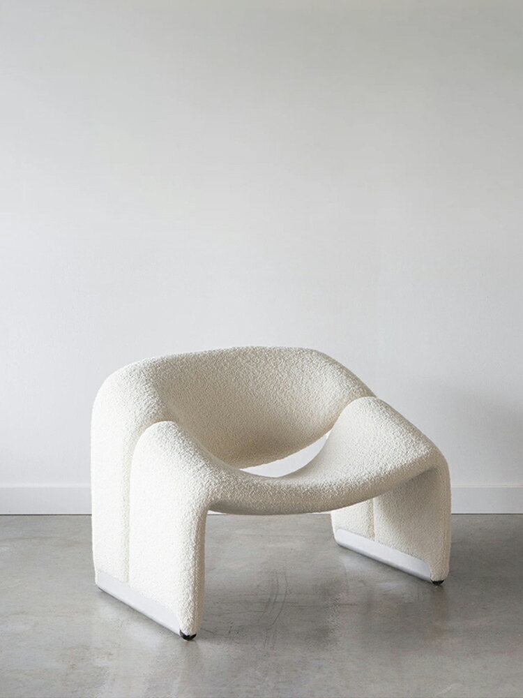 優樂悅~單人沙發北歐侘寂風輕奢單椅子現代簡約網紅設計師白色微笑沙發椅