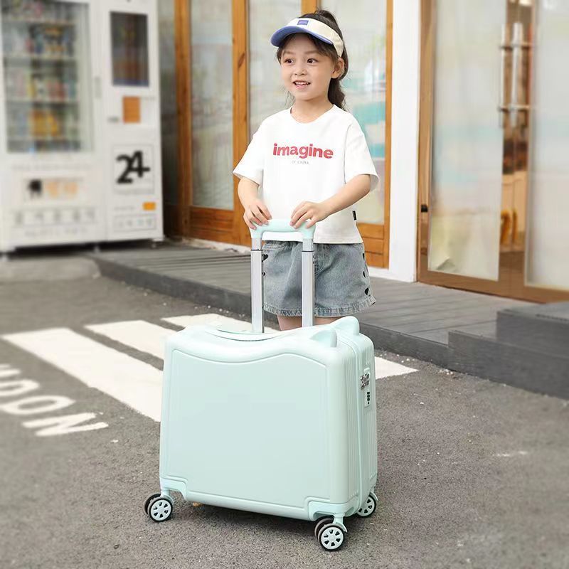 免運 兒童行李箱男孩女孩坐騎拉桿箱旅行箱可愛輕便登機旅行機箱