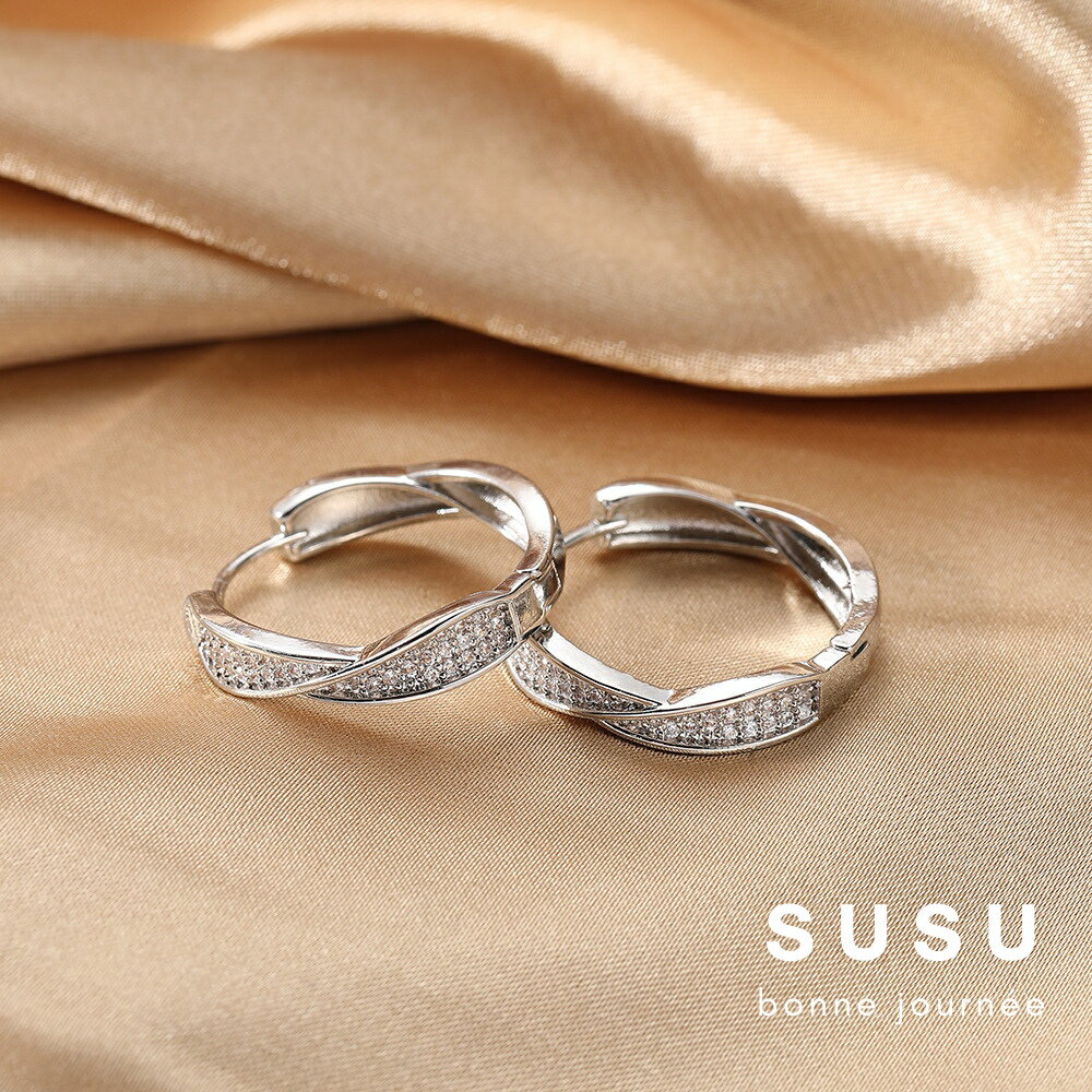 SU SU︱麻花捲捲耳環❤️事業 招財 人緣 工作 健康 紓壓 水晶 飾品 耳環 項鍊 手鍊 現貨 穿搭 百搭 時尚 3