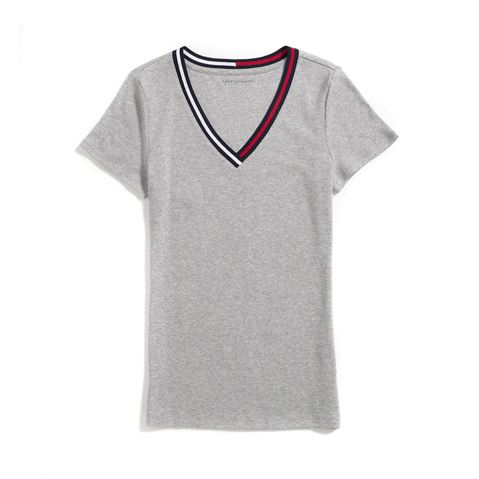 美國百分百【Tommy Hilfiger】T恤 TH 女 上衣 V領 學院風 T-shirt 短袖 灰色 S號 H221
