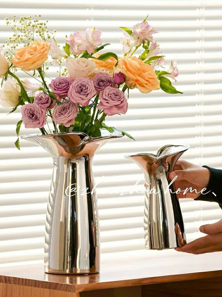 【可開發票】 宅配到府 花瓶 玻璃花瓶北歐輕奢高檔銀色軟裝飾品客廳高級感樣板房間插花瓶客廳餐桌擺件~優樂悅