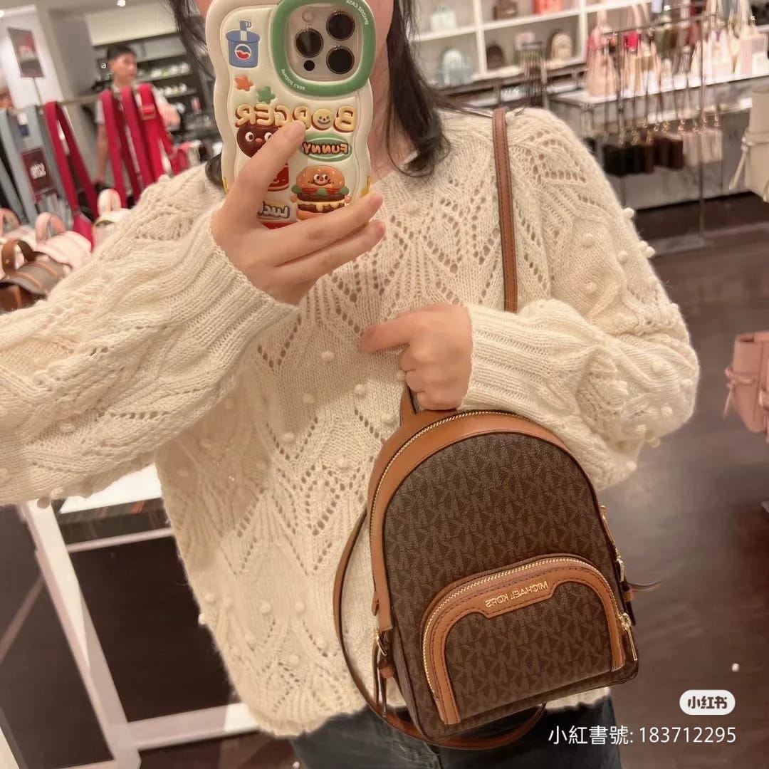 現貨~不用等 🌸MK MINI 後背/肩背/斜背三用包-咖logo