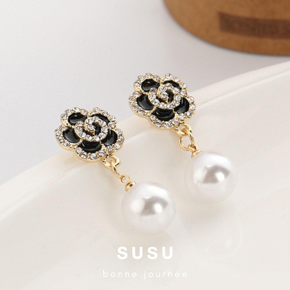 SU SU︱山茶花珍珠耳環❤️日韓 明星 熱銷 925純銀 防過敏 珍珠 飾品 耳環 項鍊 手鍊 穿搭 百搭