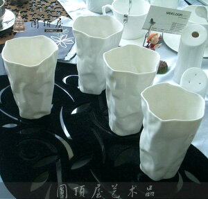 北歐創意新奇白瓷水杯子01國際大師設計折紙杯現代擺設軟裝禮品S