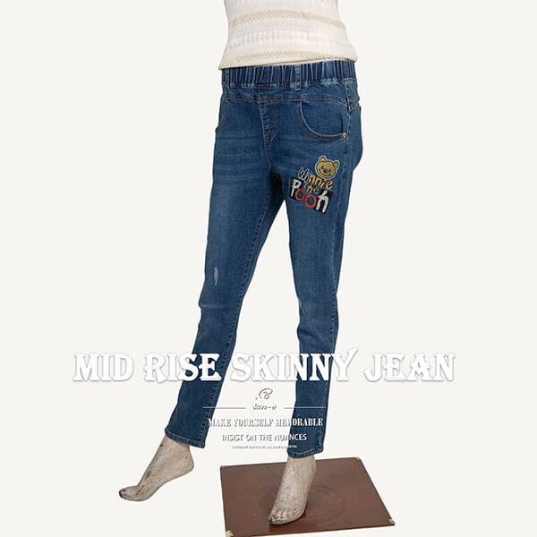 小直筒牛仔褲 中腰牛仔長褲 修身顯瘦彈性牛仔褲 鬆緊腰丹寧直筒褲 小直筒版型修飾腿型更顯修長 Mid rise Skinny Jeans Elastic Waist Slim Straight Jeans Womens Denim Pants Womens Jeans (010-8001-34)牛仔色 M L XL 2L 3L 腰圍:28~37英吋 (71~94公分) 女 [實體店面保障] sun-e