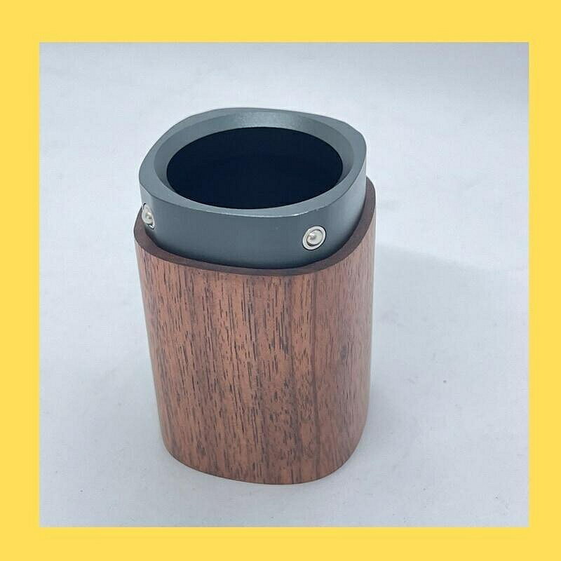（咖啡用品與配件）栗子 G1 手動咖啡研磨機底部配件容器。