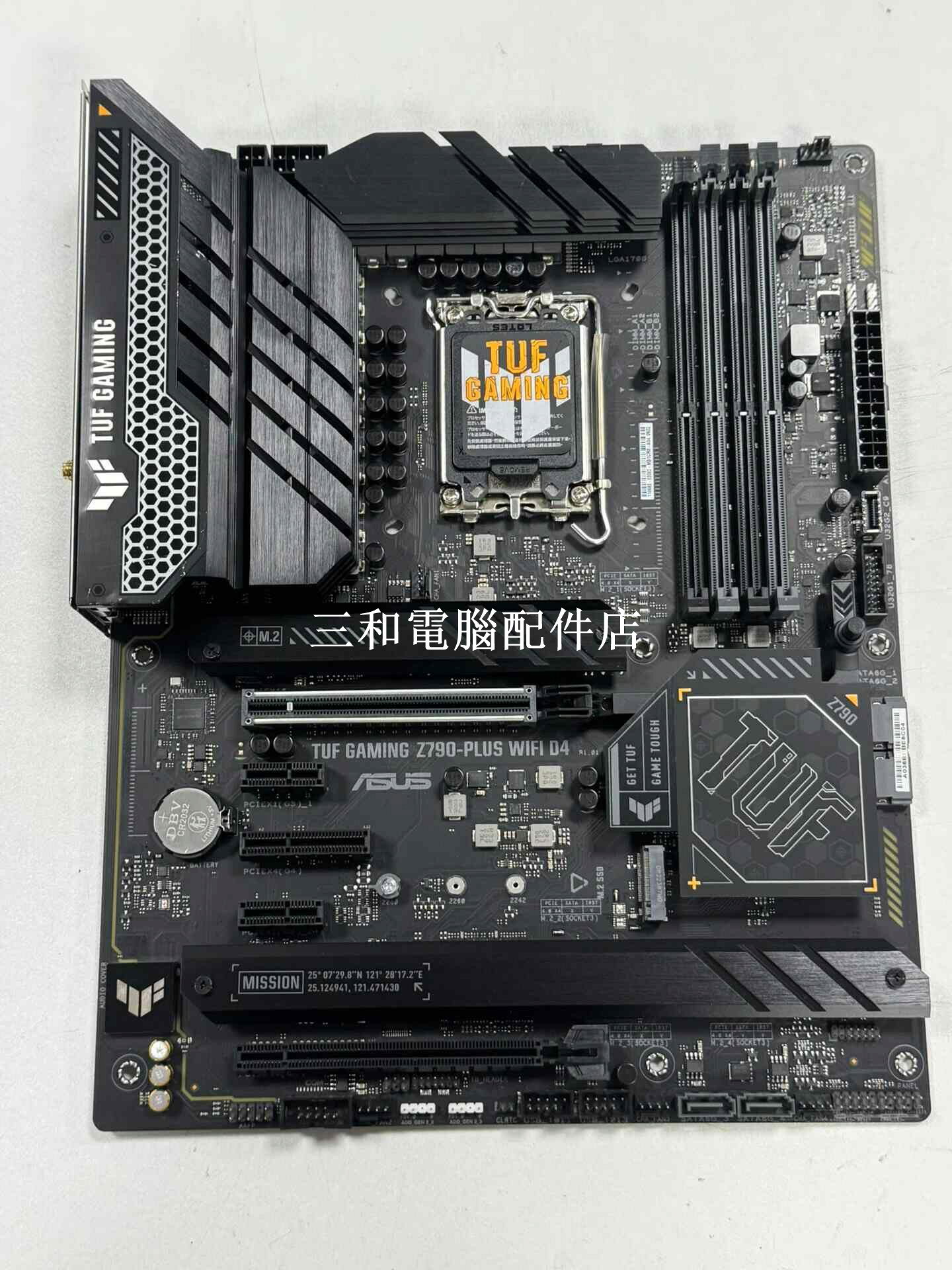 華碩TUF GAMING Z790-PLUS WIFI D4 主機板 12-14代處理器 DDR4 最新BIOS 神光同步 成色新 輕微劃痕
