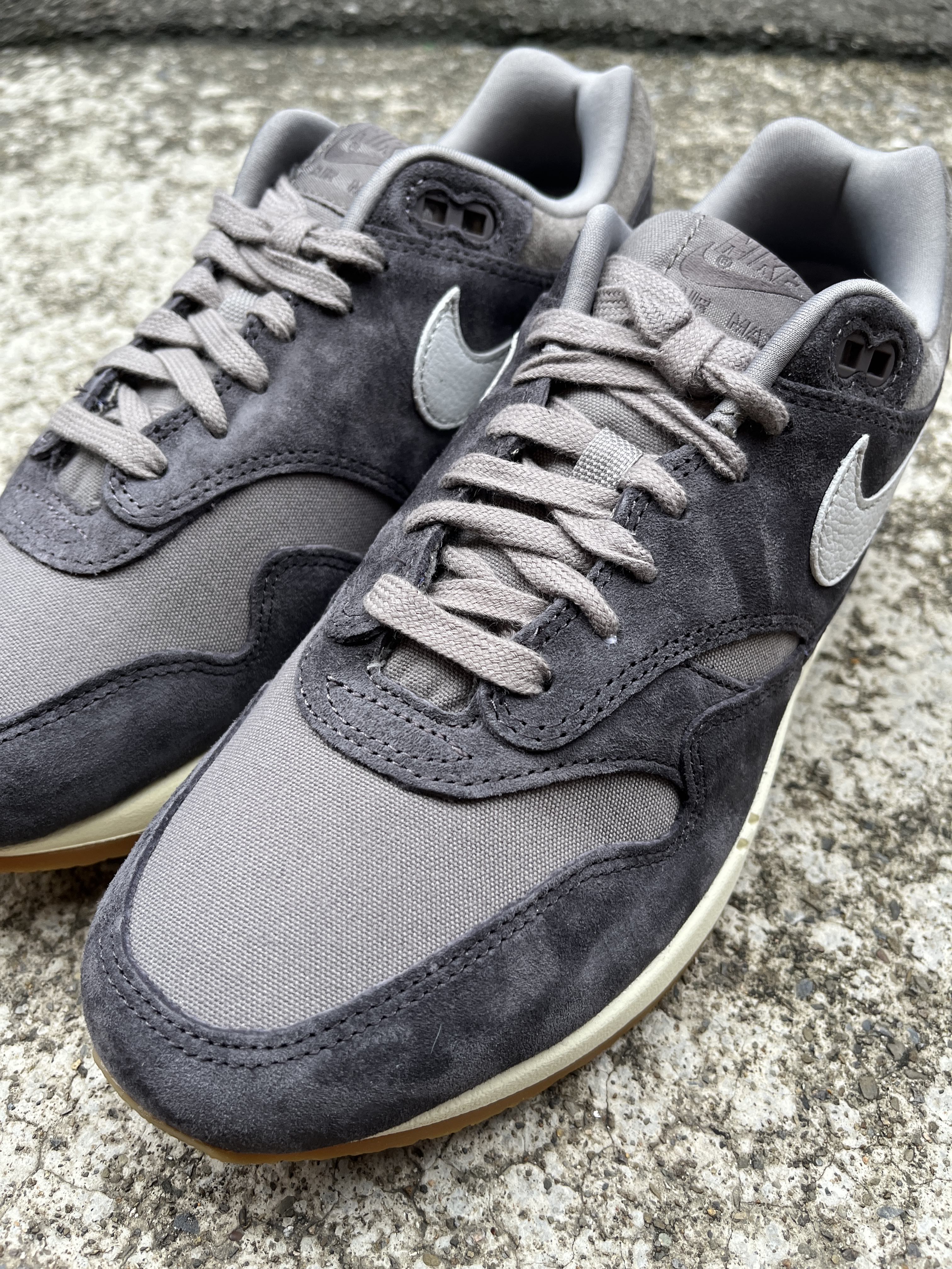 20% OFF] 2023 經典復刻鞋款高級材質NIKE AIR MAX 1 PRM PREMIUM 黑灰