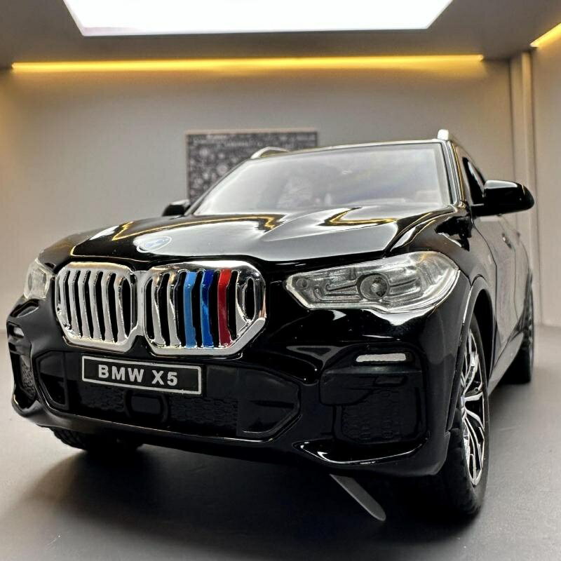 寶馬模型車1：24 bmwX5 xDrive40 回力車 越野車遙控車 合金車遙控車 聲光模型車 精美擺件 收藏