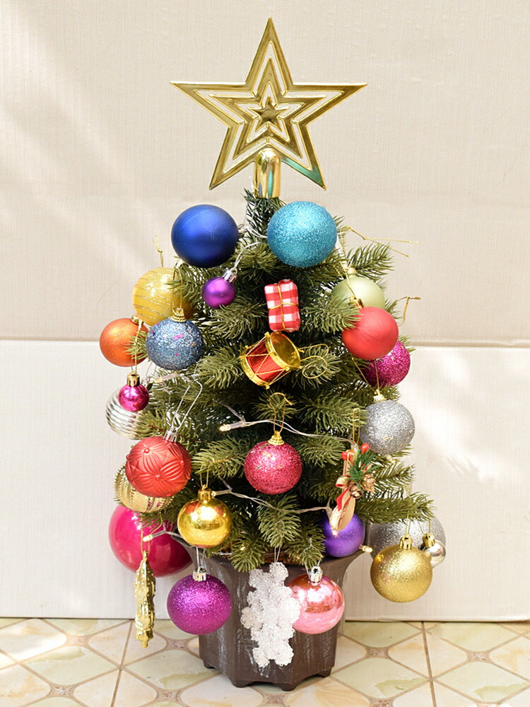 家用盆栽小圣誕樹桌面擺件PE諾貝松加密圣誕節裝飾christmas tree